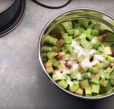 Rhabarber-Frischkäse-Baiser Anleitung